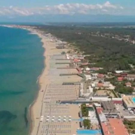 Апартаменти Il Mare Accanto La Torre Vicino Тирренія Екстер'єр фото