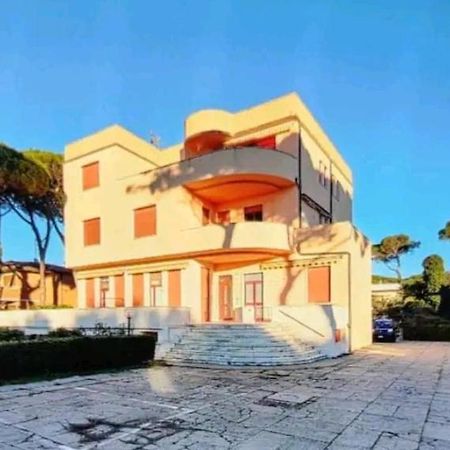 Апартаменти Il Mare Accanto La Torre Vicino Тирренія Екстер'єр фото